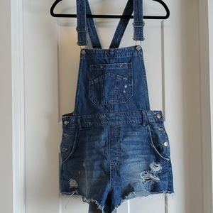 🧢 H & M overall shorts